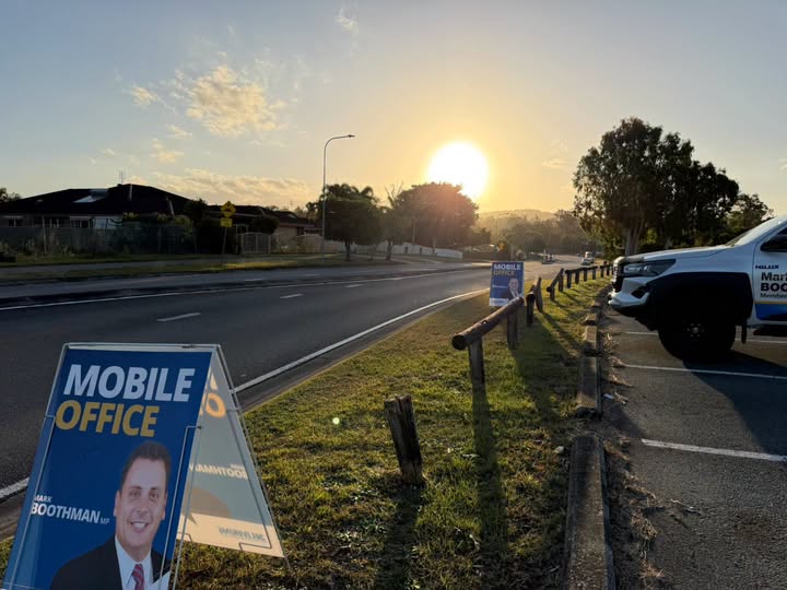 Community Roadside Oxenford